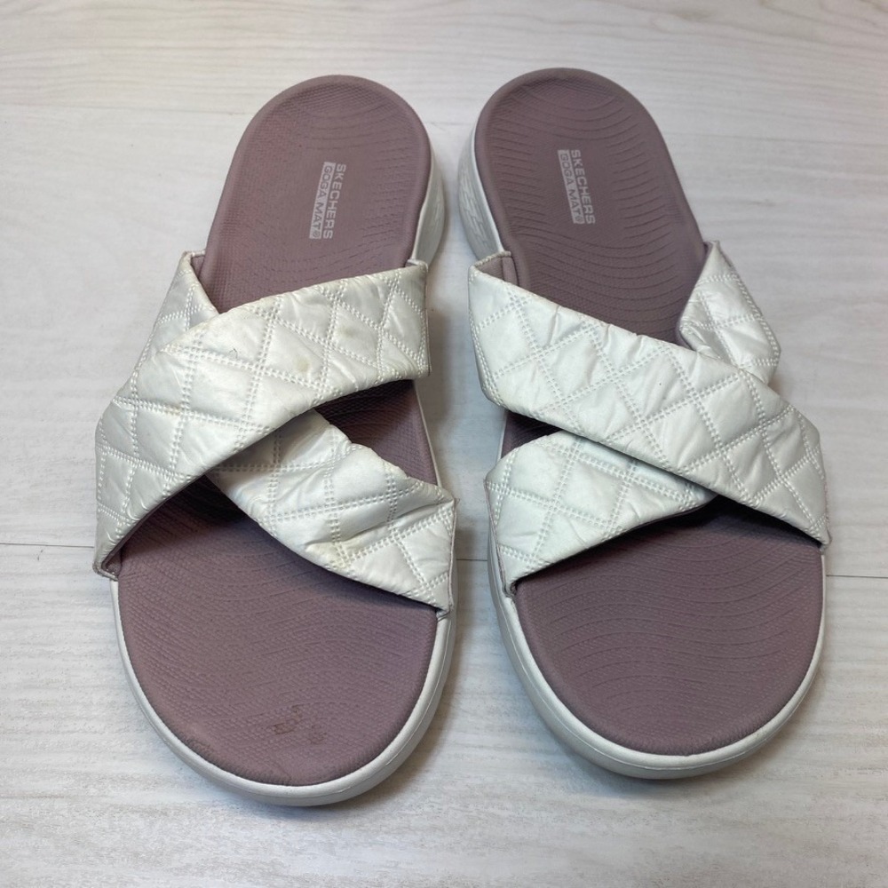 Skechers Womens 11 GoWalk Slide Sandals Quilted Mauve White 141536 Comfort